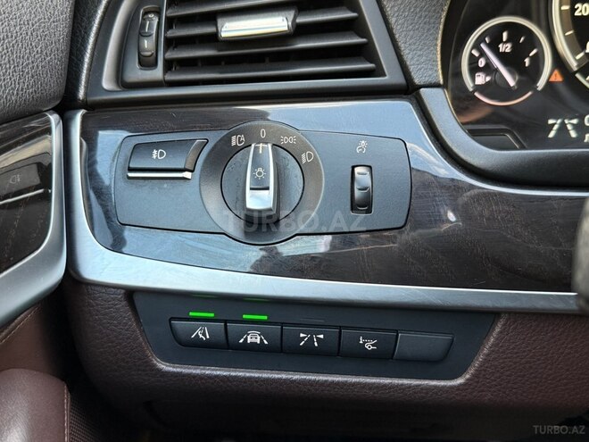 BMW 528 2015, 192,000 km - 2.0 l - Gəncə