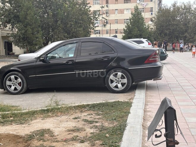 Mercedes C 200 2003, 365,808 km - 2.0 l - Bakı