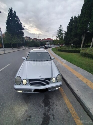 Mercedes E 270 2000, 366,000 km - 2.7 l - Bakı