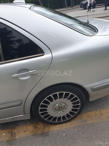 Mercedes E 270 2000, 366,000 km - 2.7 l - Bakı