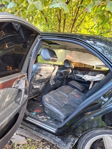 Mercedes E 280 1999, 450,000 km - 2.8 л - Zaqatala