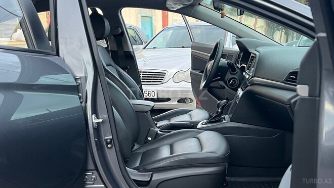 Hyundai Elantra 2019, 118,000 km - 1.6 л - Sumqayıt