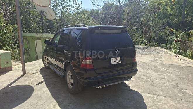 Mercedes ML 320 1999, 120,000 km - 3.2 l - Lerik