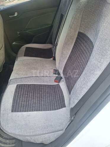 Hyundai Accent 2019, 172,220 km - 1.6 л - Bakı