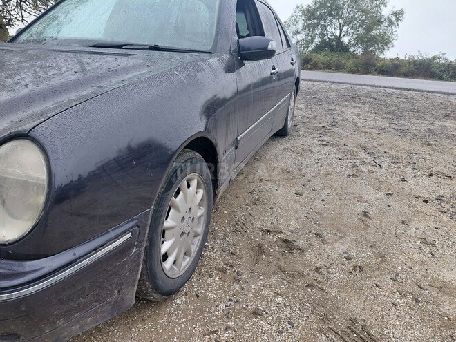 Mercedes E 220 1999, 400,000 km - 2.2 л - Lənkəran