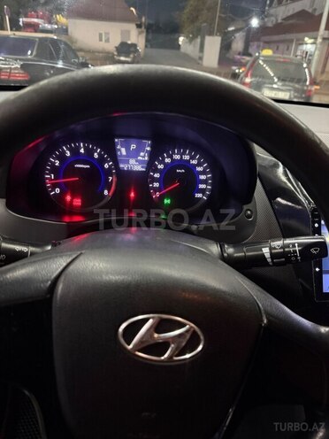 Hyundai Accent 2012, 277,000 km - 1.4 л - Bakı