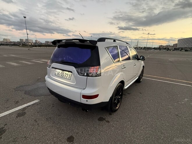 Mitsubishi Outlander 2008, 243,000 km - 3.0 l - Bakı