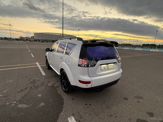 Mitsubishi Outlander 2008, 243,000 km - 3.0 l - Bakı