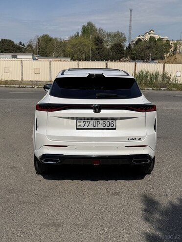 Changan  2025, 22,000 km - 1.5 l - Bakı