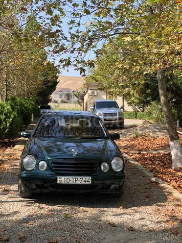 Mercedes E 200 2000, 500,026 km - 2.0 л - Xaçmaz