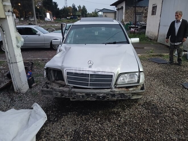 Mercedes C 200 1996, 235,000 km - 2.0 l - Lənkəran