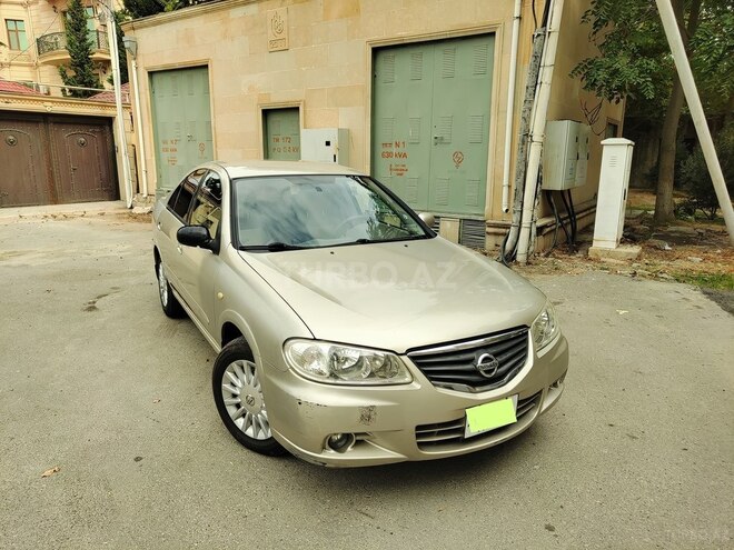 Nissan Sunny 2010, 340,000 km - 1.6 л - Bakı