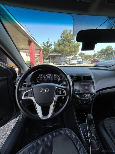 Hyundai Accent 2018, 138,000 km - 1.4 л - Bakı