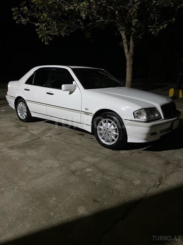 Mercedes C 240 2000, 249,461 km - 2.6 л - Tovuz