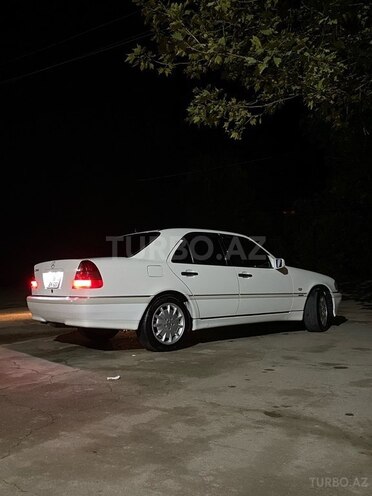 Mercedes C 240 2000, 249,461 km - 2.6 л - Tovuz