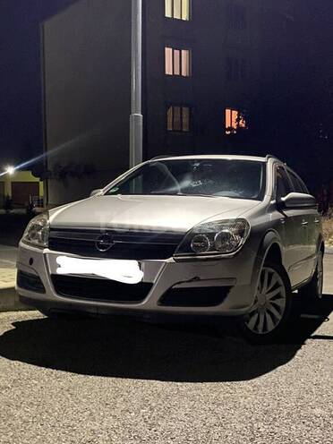 Opel Astra 2006, 440,000 km - 1.3 l - Yevlax