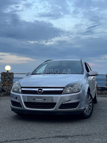Opel Astra 2006, 440,000 km - 1.3 l - Yevlax