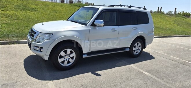 Mitsubishi Pajero 2008, 181,000 km - 3.0 l - Bakı