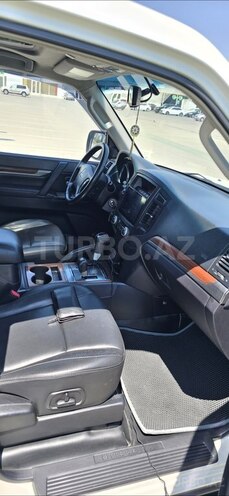 Mitsubishi Pajero 2008, 181,000 km - 3.0 l - Bakı