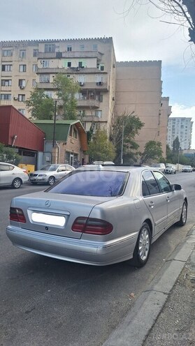 Mercedes E 270 2001, 630,000 km - 2.7 л - Bakı
