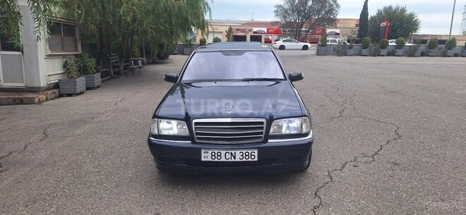 Mercedes C 240 1999, 260,000 km - 2.4 l - Bakı