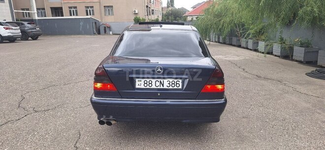 Mercedes C 240 1999, 260,000 km - 2.4 l - Bakı