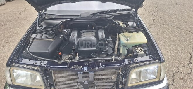 Mercedes C 240 1999, 260,000 km - 2.4 l - Bakı
