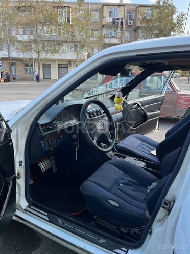 Mercedes 220 E 1992, 350,310 km - 2.2 л - Gəncə