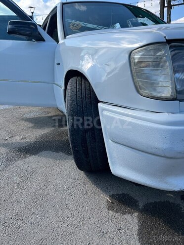 Mercedes 220 E 1992, 350,310 km - 2.2 л - Gəncə