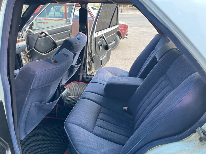 Mercedes 220 E 1992, 350,310 km - 2.2 л - Gəncə