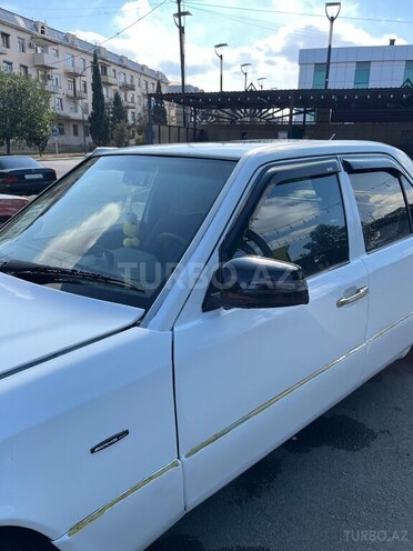 Mercedes 220 E 1992, 350,310 km - 2.2 л - Gəncə