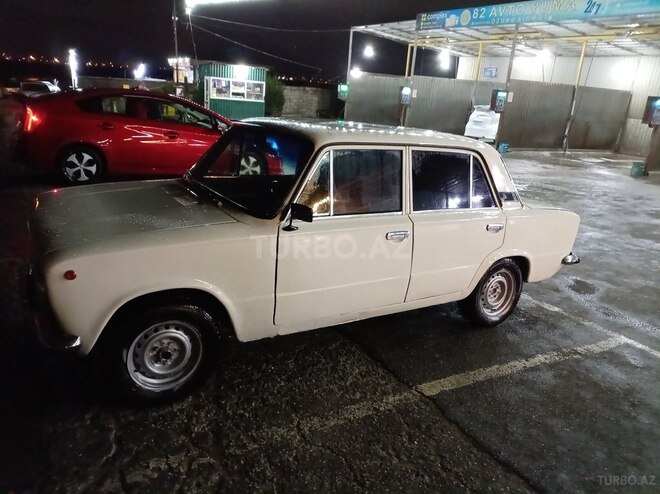 LADA (VAZ) 21011 1984, 330,000 km - 1.3 л - Bakı