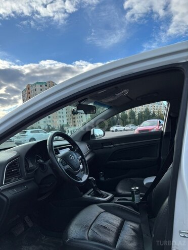 Hyundai Avante 2016, 187,288 km - 1.6 l - Sumqayıt