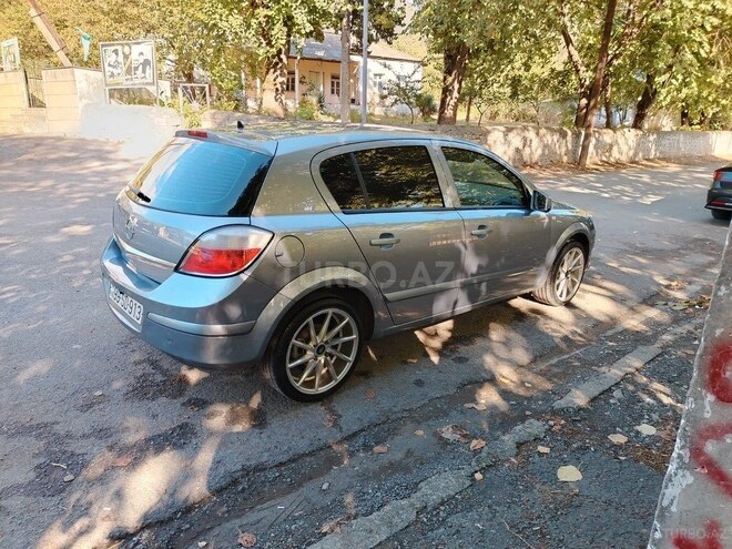 Opel Astra 2004, 266,201 km - 1.4 l - Qax