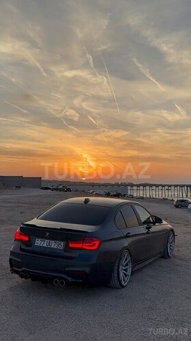 BMW 330 2015, 200,000 km - 2.0 l - Bakı