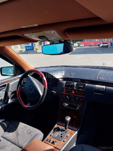 Mercedes E 200 1997, 410,000 km - 2.0 л - Bakı