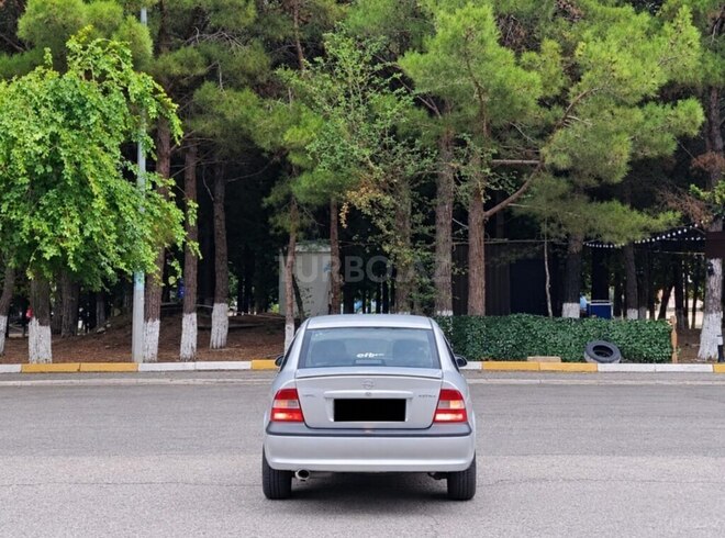 Opel Vectra 1998, 286,000 km - 1.6 l - Sumqayıt