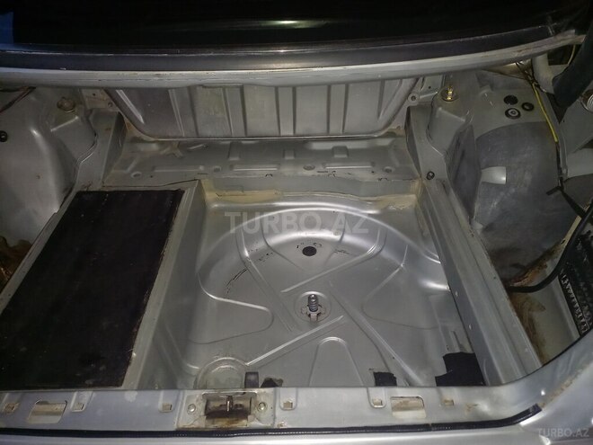 Mercedes E 220 1999, 551,443 km - 2.2 l - İmişli
