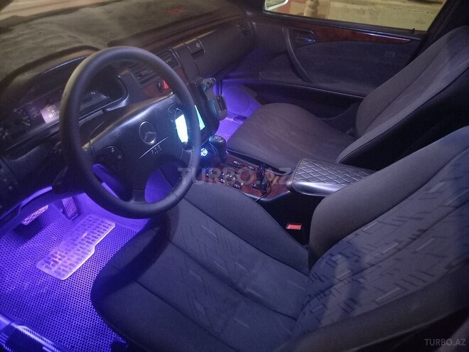 Mercedes E 220 1999, 551,443 km - 2.2 l - İmişli