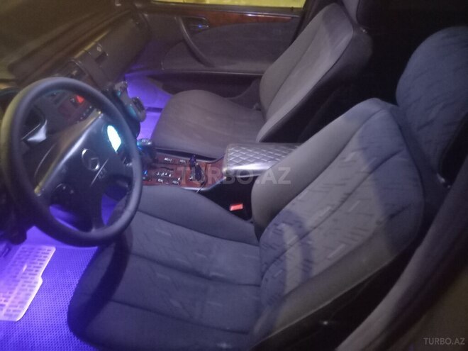 Mercedes E 220 1999, 551,443 km - 2.2 l - İmişli