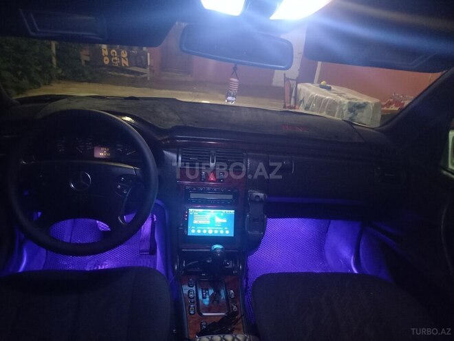 Mercedes E 220 1999, 551,443 km - 2.2 l - İmişli