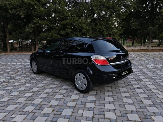 Opel Astra 2005, 267,000 km - 1.6 l - Şəki