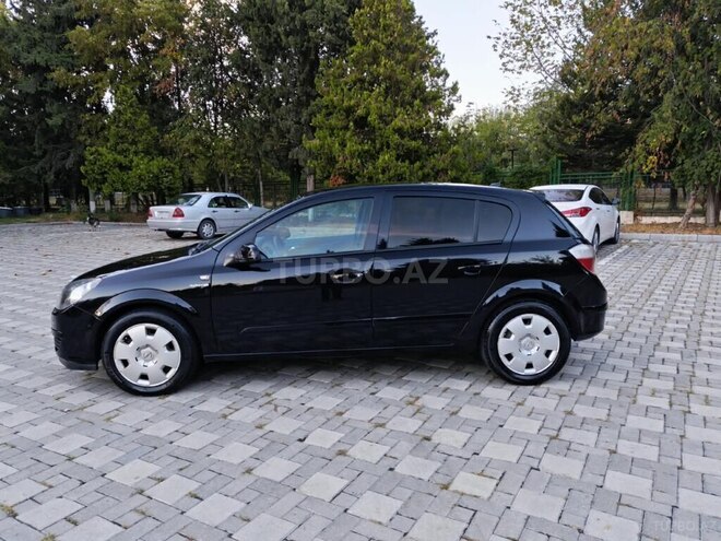 Opel Astra 2005, 267,000 km - 1.6 l - Şəki