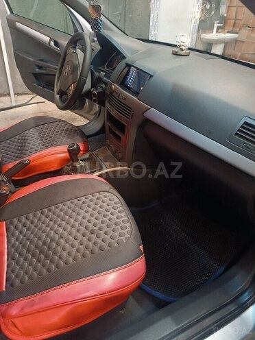 Opel Astra 2006, 390,000 km - 1.3 л - Bakı
