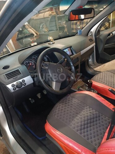 Opel Astra 2006, 390,000 km - 1.3 л - Bakı