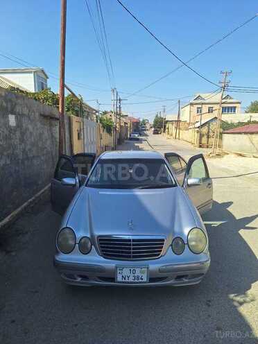 Mercedes E 240 2000, 180,000 km - 2.6 л - Bakı