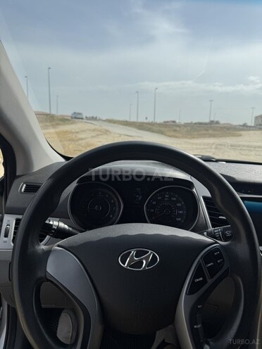 Hyundai Elantra 2015, 250,000 km - 1.8 l - Bakı
