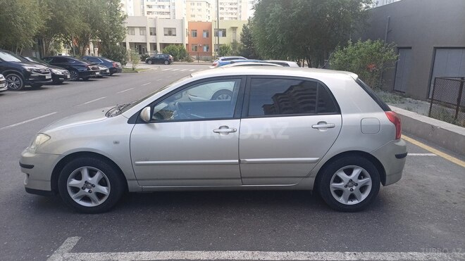 Toyota Corolla 2005, 320,000 km - 1.4 l - Bakı