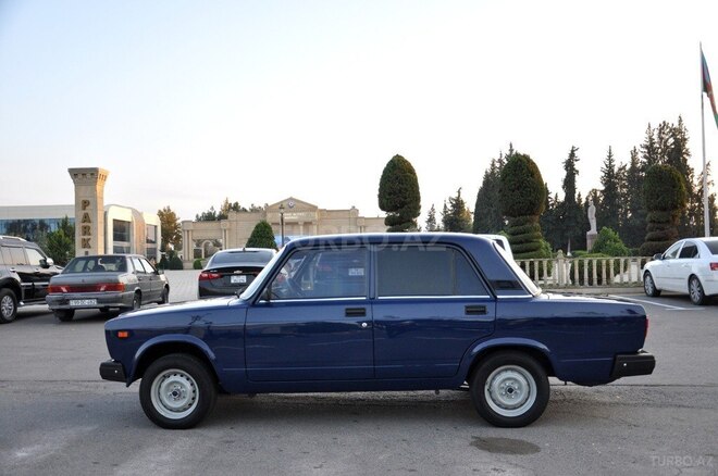 LADA (VAZ) 2107 2009, 66,000 km - 1.6 l - Saatlı
