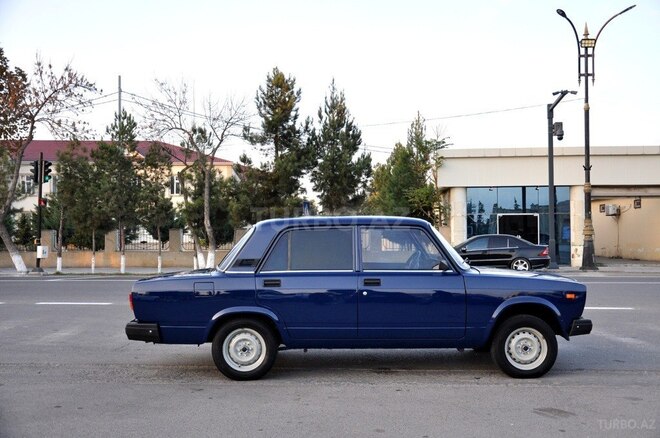LADA (VAZ) 2107 2009, 66,000 km - 1.6 l - Saatlı